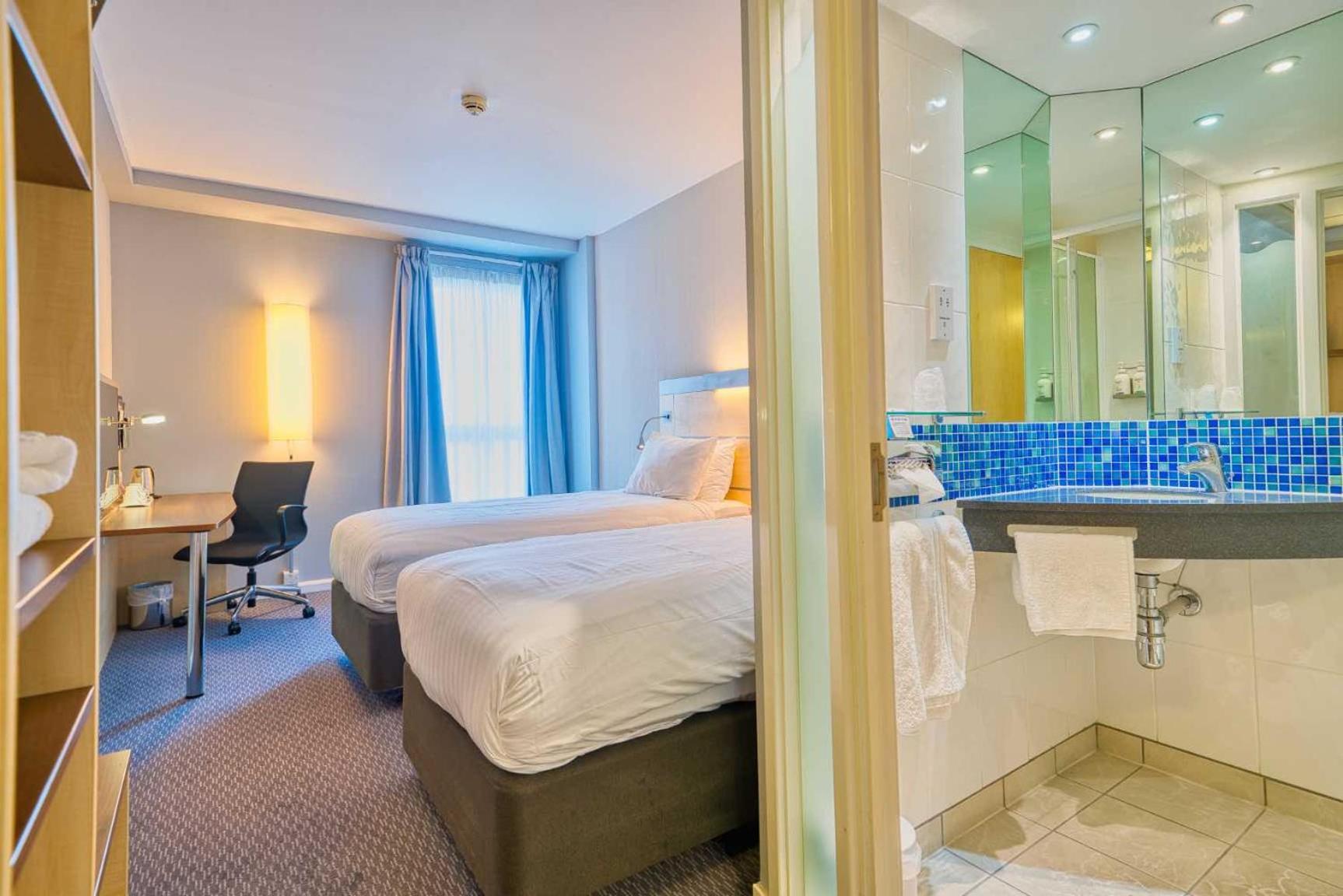 Holiday Inn Express Hull City Centre By Ihg Kingston upon Hull Exterior photo