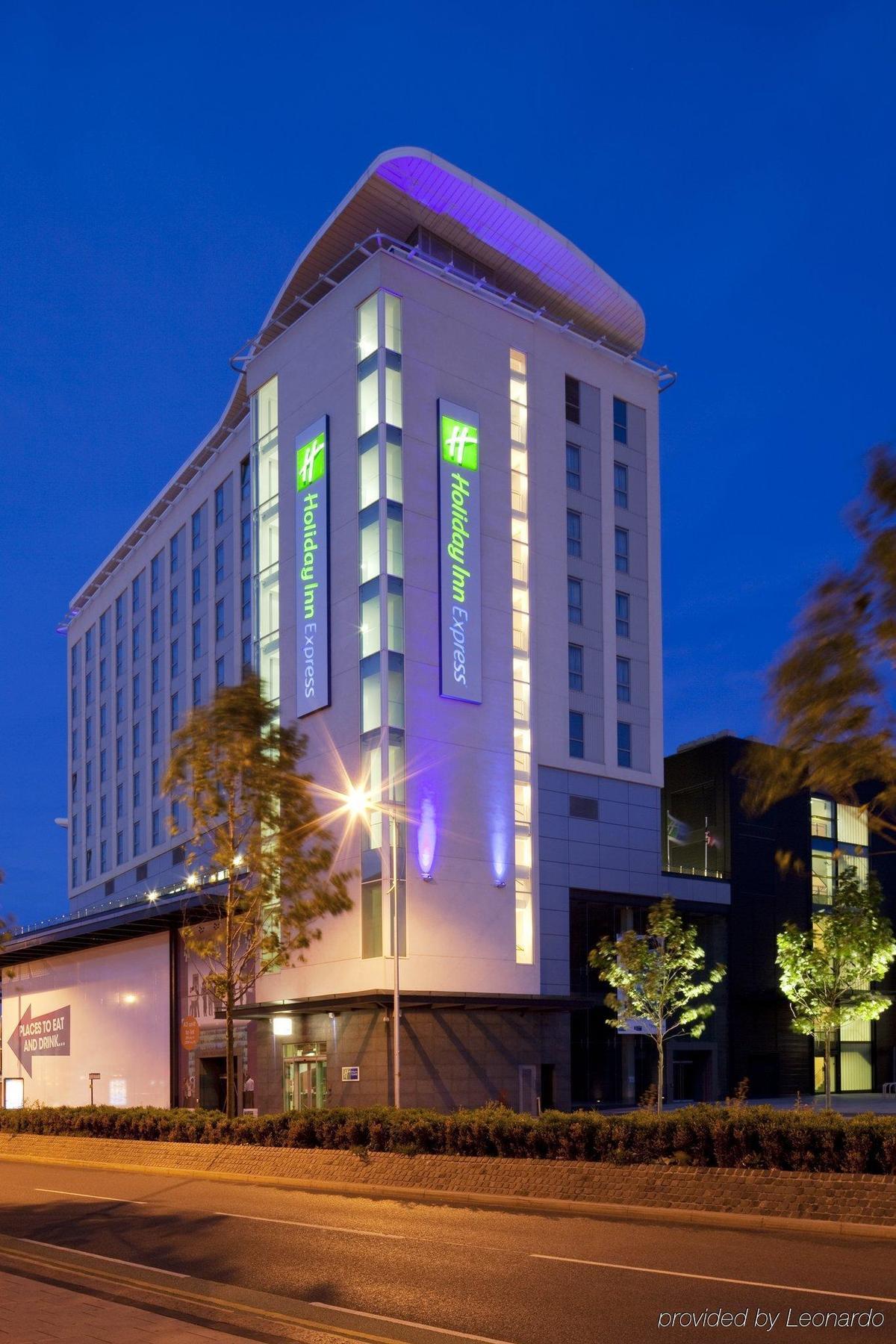 Holiday Inn Express Hull City Centre By Ihg Kingston upon Hull Exterior photo