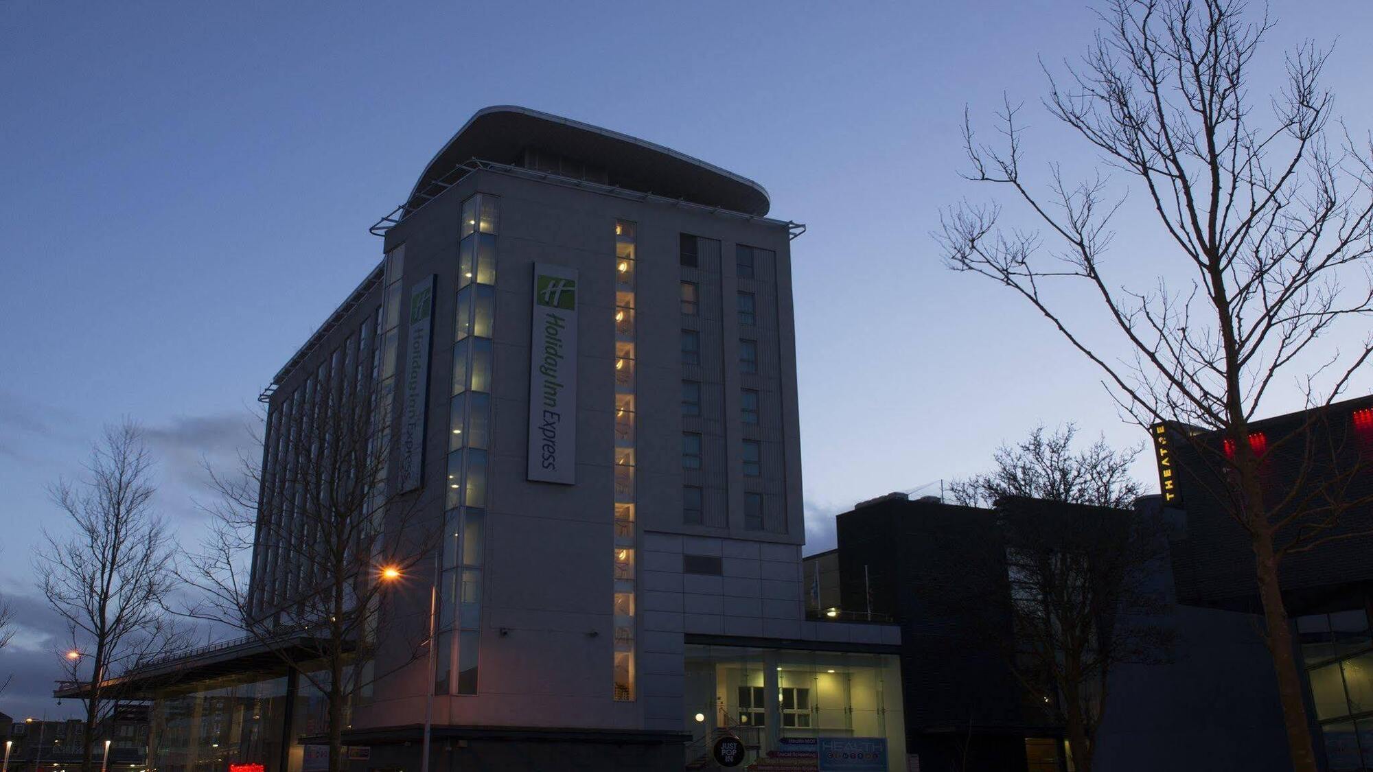 Holiday Inn Express Hull City Centre By Ihg Kingston upon Hull Exterior photo